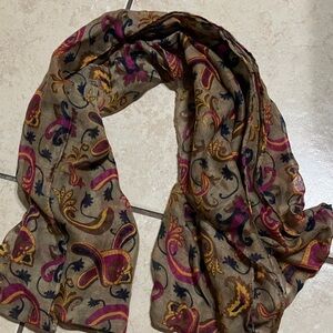 Paisley Patterned Scarf